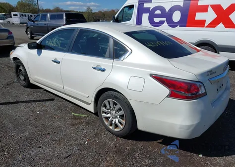 2014 Nissan Altima 2.5 S из США, поврежденный, VIN 1N4AL3AP1EC291855